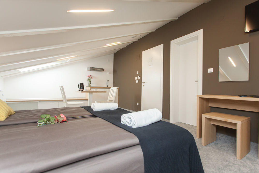 Villa Castrum Rovinj Exteriör bild